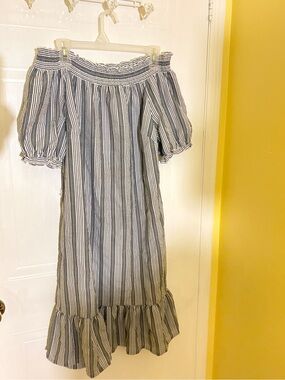 Off-Shoulder Blue and White Striped Midi Dress